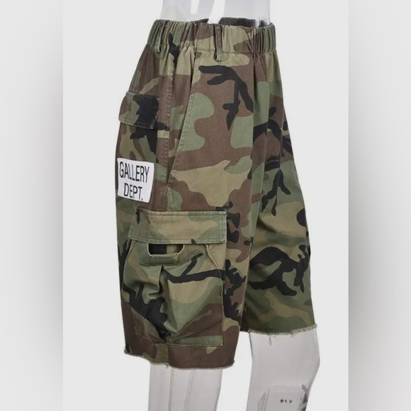 Gallery Dept. Inspired Camo Cargo Shorts 🫡🔥 - Picture 3 of 5